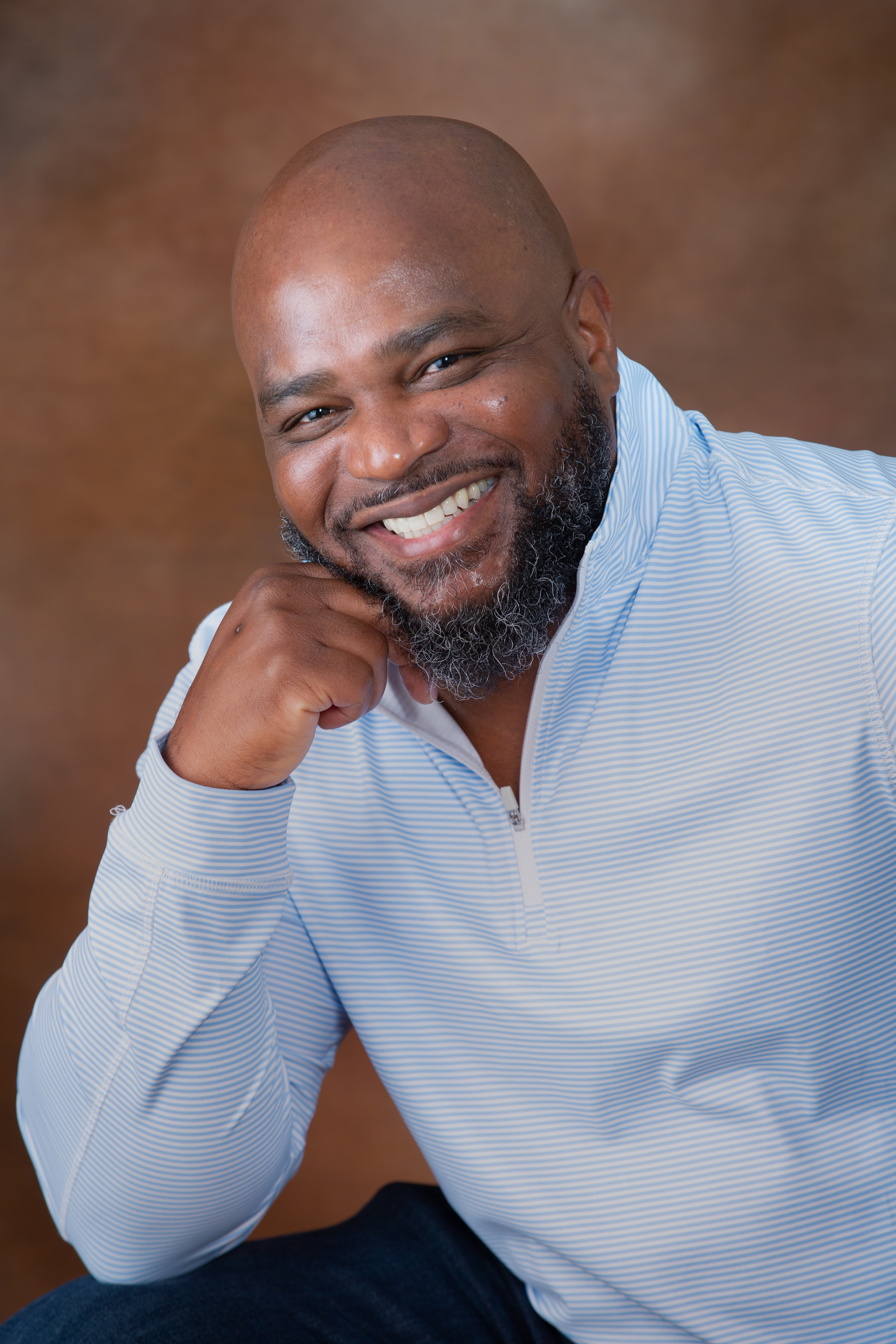 Jesse Tate as Uncle Jay Jones