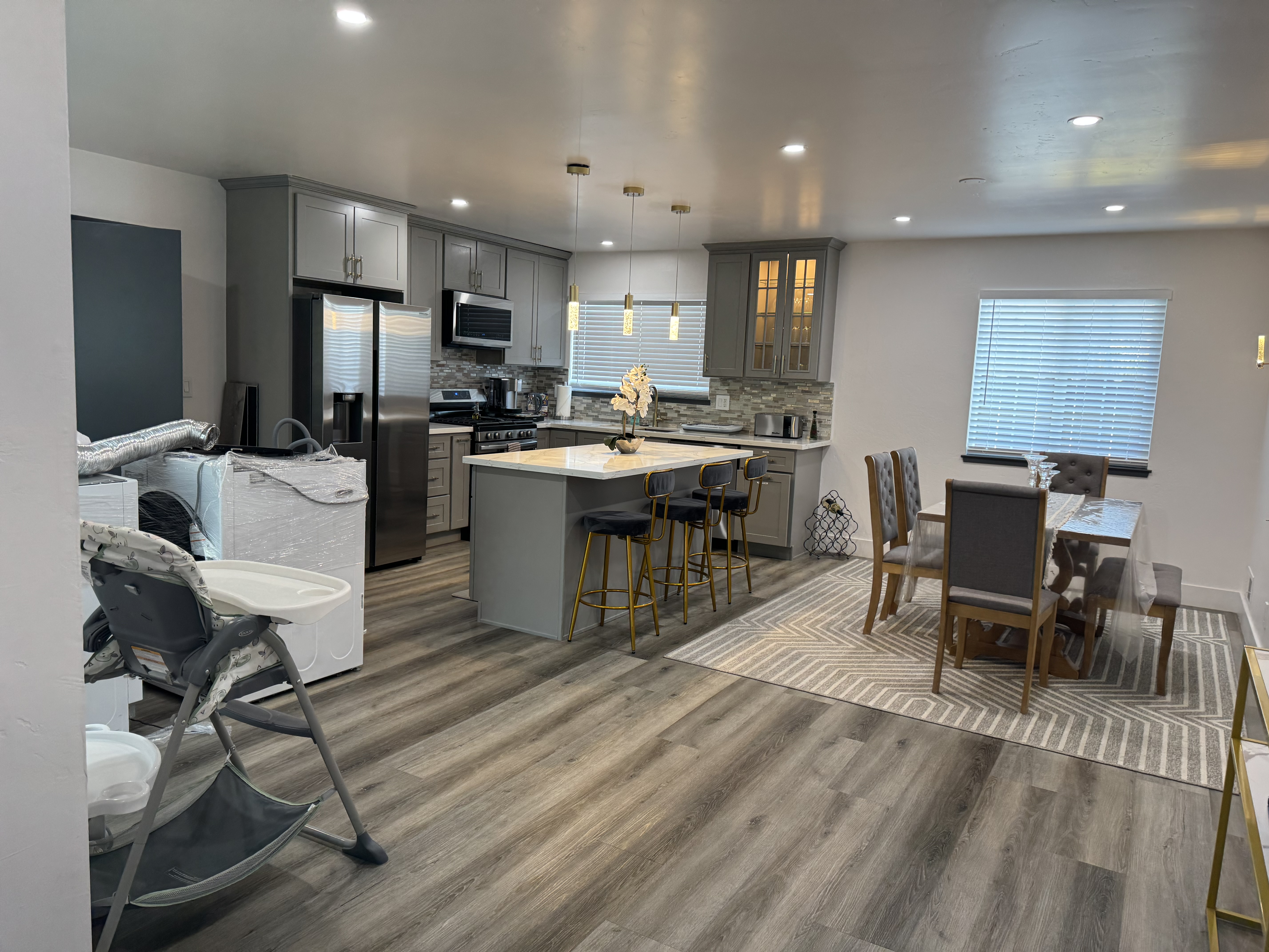 Location candidate kitchen interior β Monterey, California
